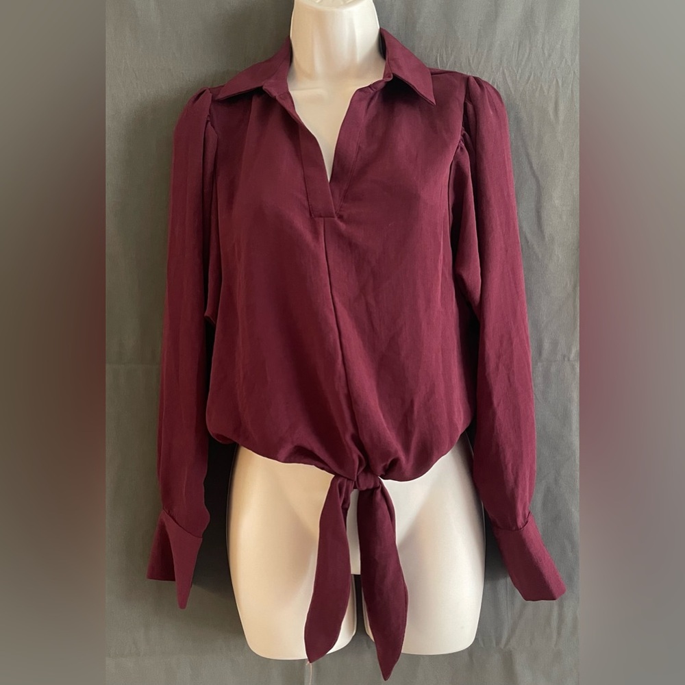 NWT women's blouse Vince Camuto (XXS) MSRP $89